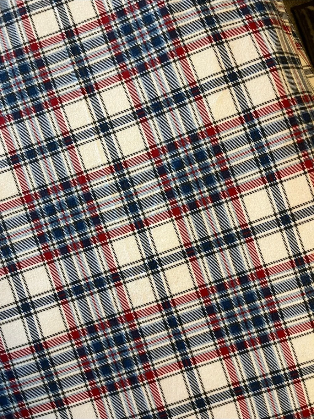 IKEA Flannel Queen Size Duvet + 2 Pillowcases- Navy and Red Beautiful!